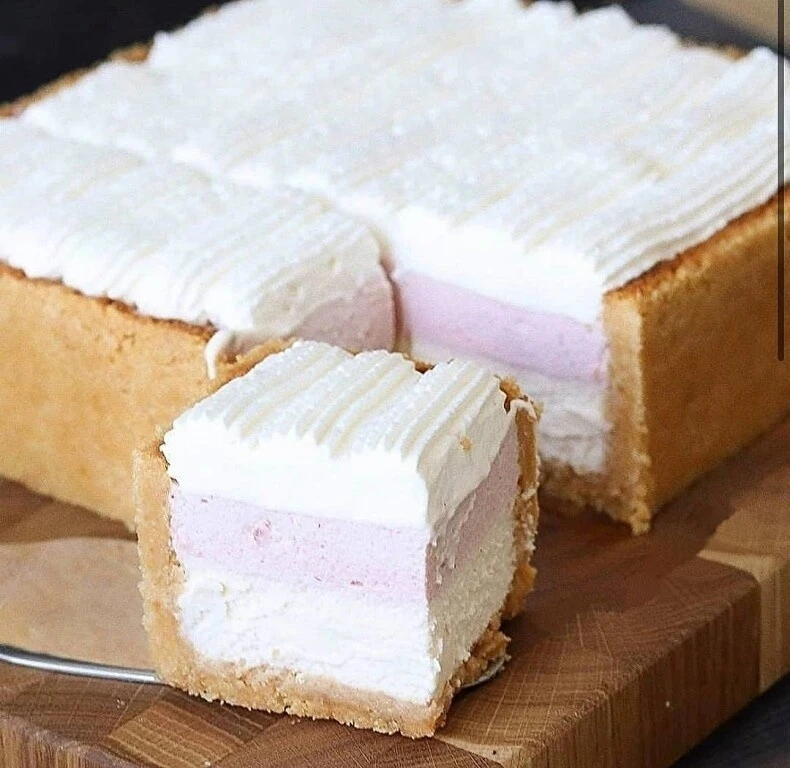 НЕРЕАЛЬНО ВКУСНЫЙ ЧИЗКЕЙК С КЛУБНИЧНЫМ МУССОМ И ВЗБИТЫМИ СЛИВКАМИ 😍
