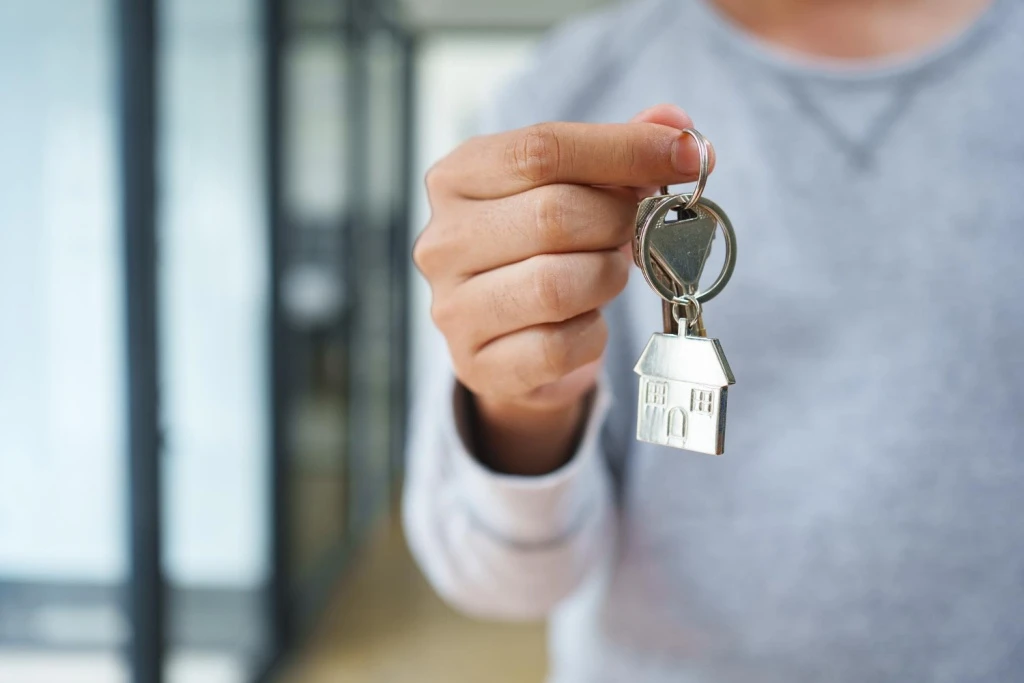 🏠 Прокуратура помогла семье инвалида из Иркутской области получить жилое помещение