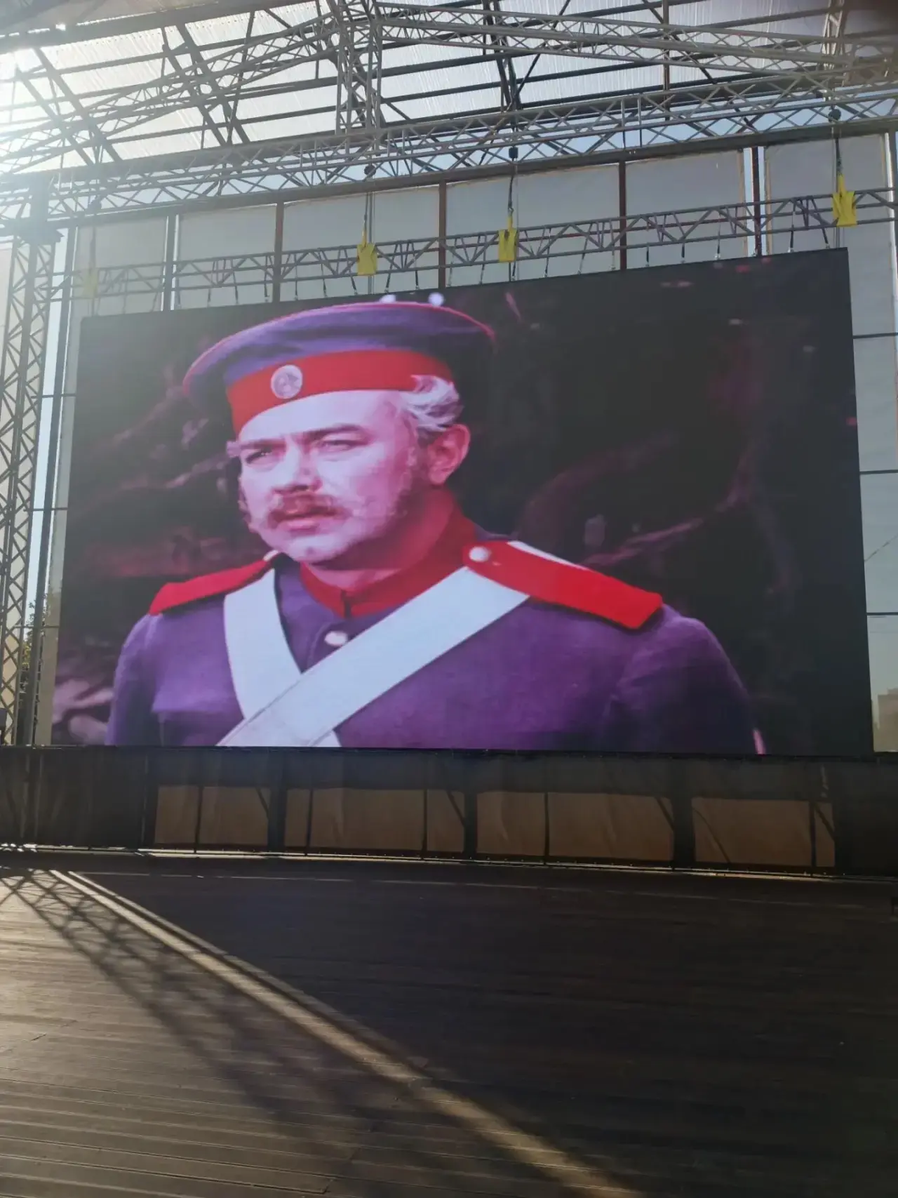 🎬 Полугора: 11 октября. День, когда сказка сменилась вечностью.