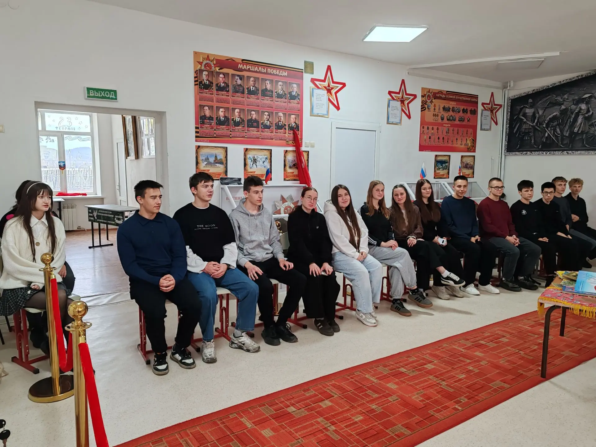 🧵 Одежда как история: в школе пгт. Ерофей Павлович говорили о культуре народов Приамурья