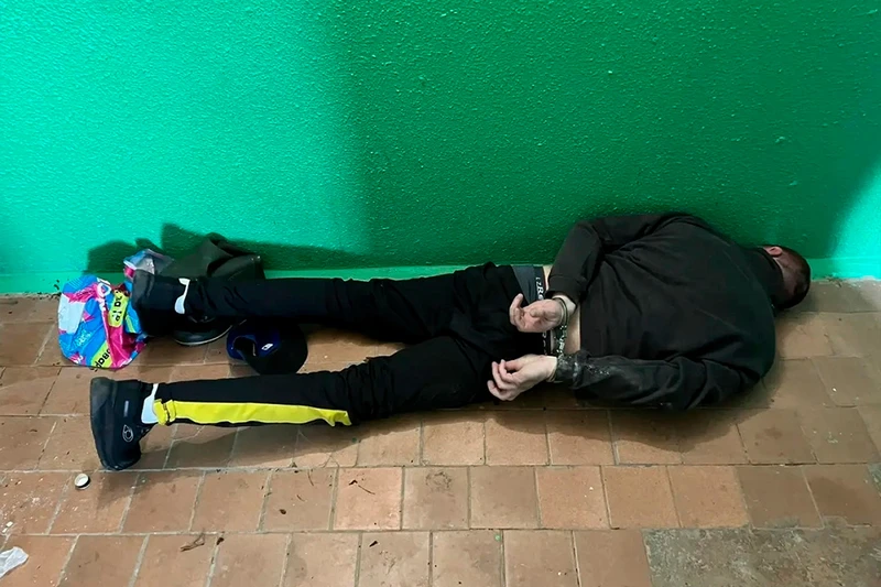 В Череповце задержали наркосбытчика и его четырех "клиентов"