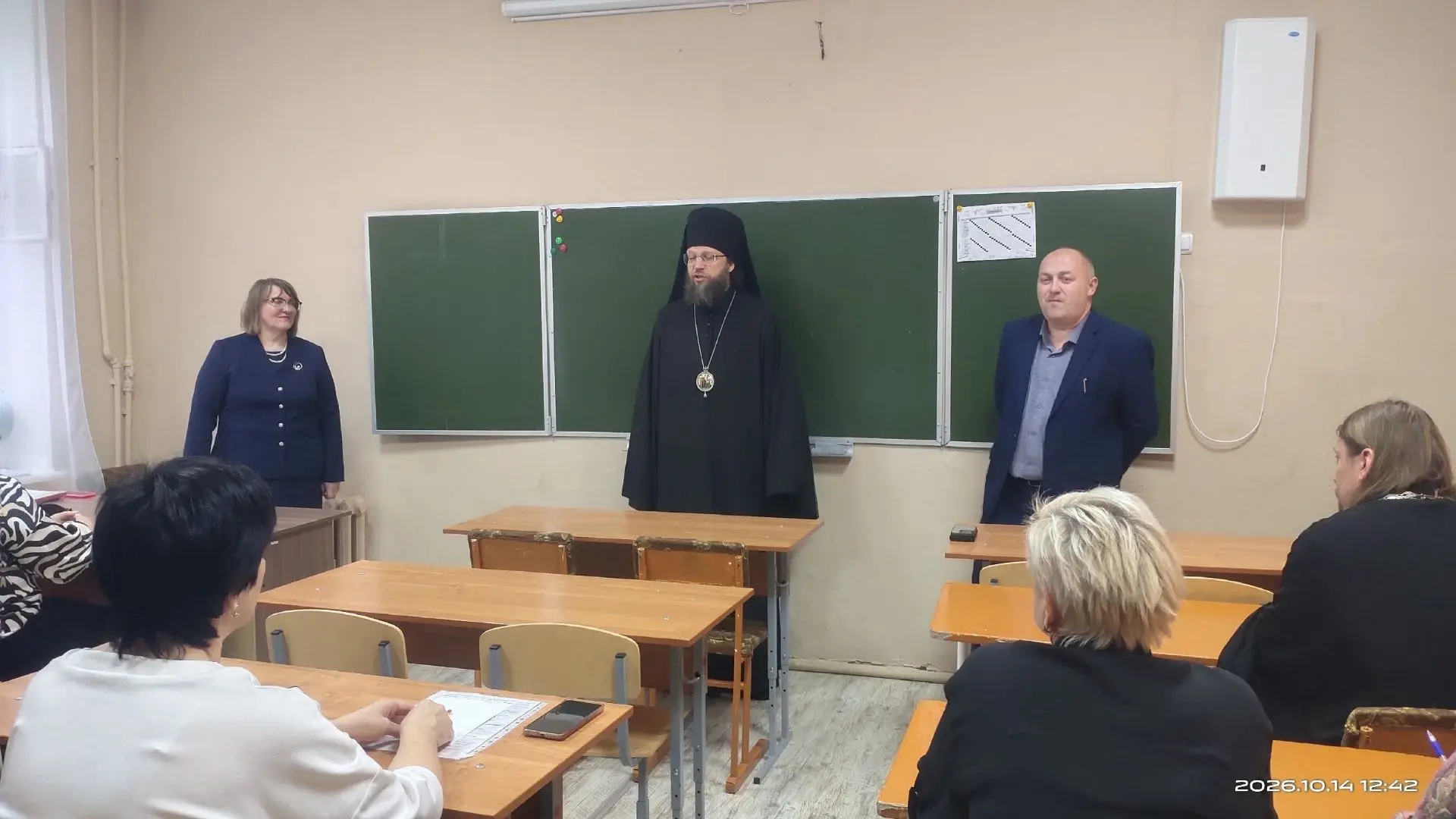 ❗ Сегодня глава города Виталий Кочергин представил руководителям образовательных учрежд...
