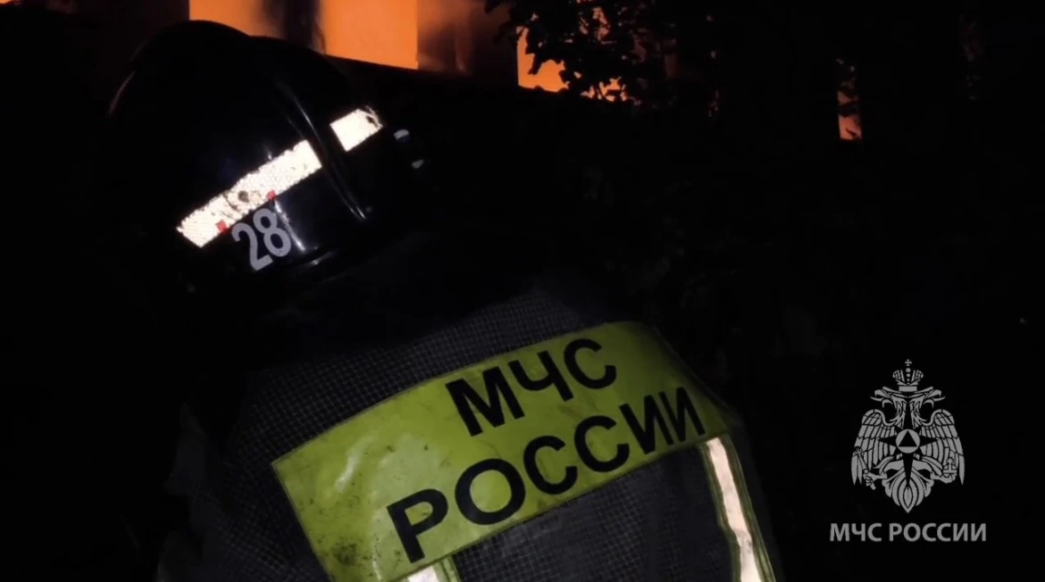 🗞️Пожар в Аксае, гибель шахтера и изъятие ювелирки на 52 млн: главное за день на Дону