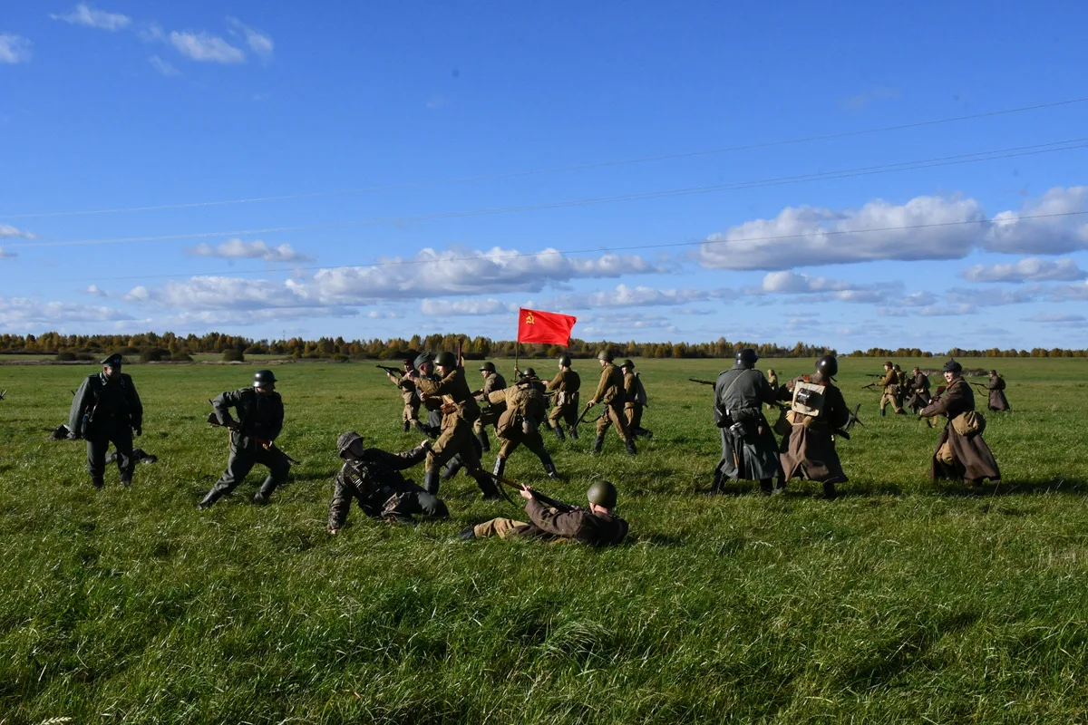 Ежегодно и традиционно организаторы военно-патриотического похода «Дорога героев» прово...