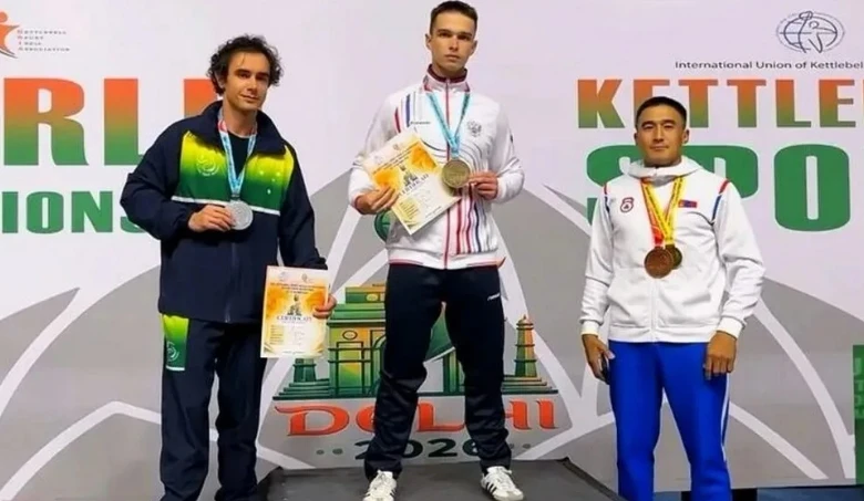 💪 Новозыбковец Максим Бессонов стал чемпионом мира по гиревому спорту среди юниоров