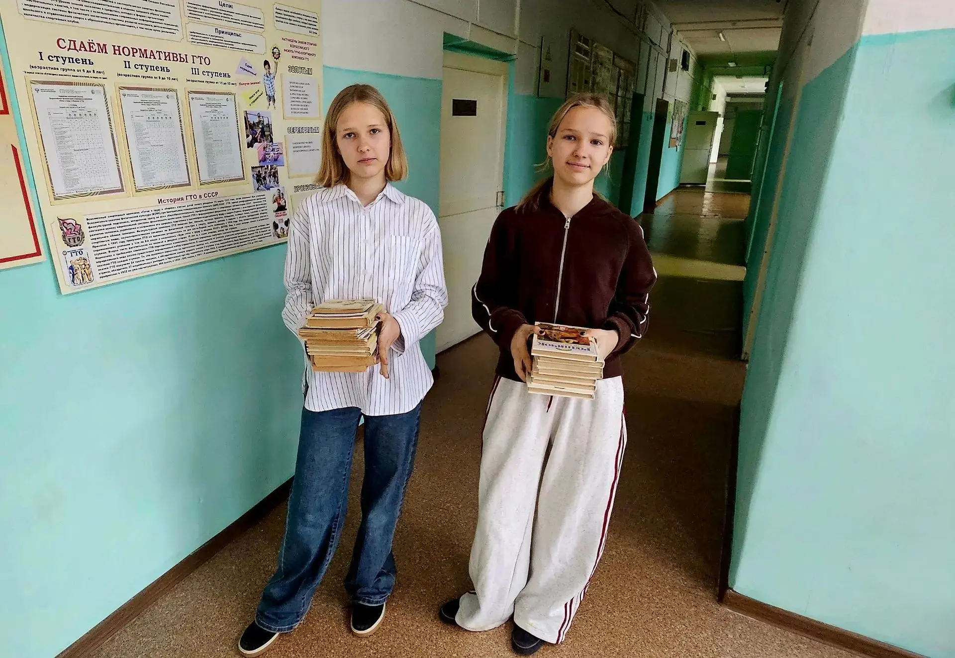 🍂🍁🍂Осенняя неделя добра в нашей школе в самом разгаре! Сегодня ребята активно поддер...