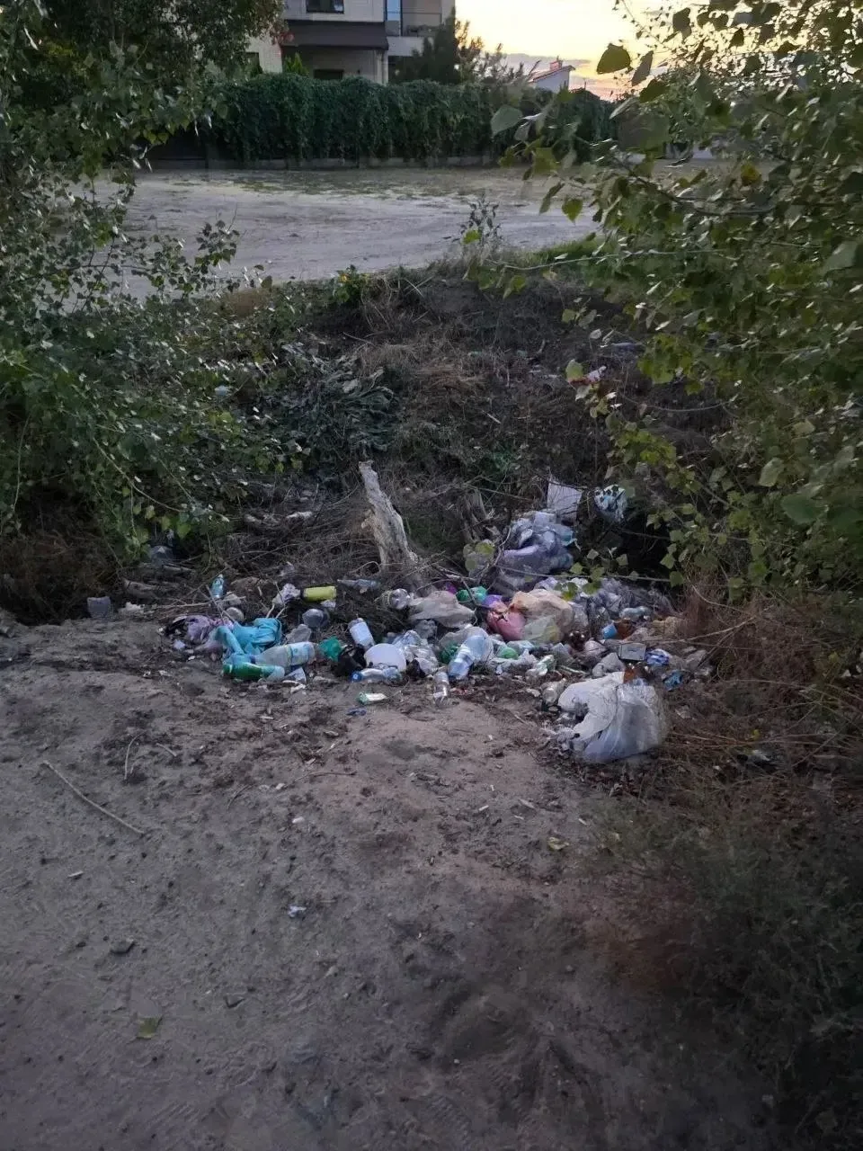 ❗️ВОТ ТАК ПОСЛЕ СЕБЯ ОСТАВЛЯЮТ МУСОР НА НАМЫВЕ
