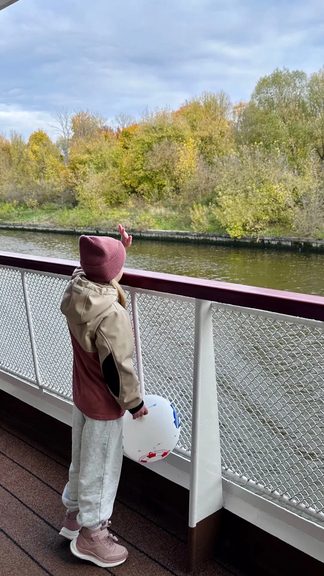 Решила написать итоговый пост про наш речной круиз от компании ВодоходЪ.