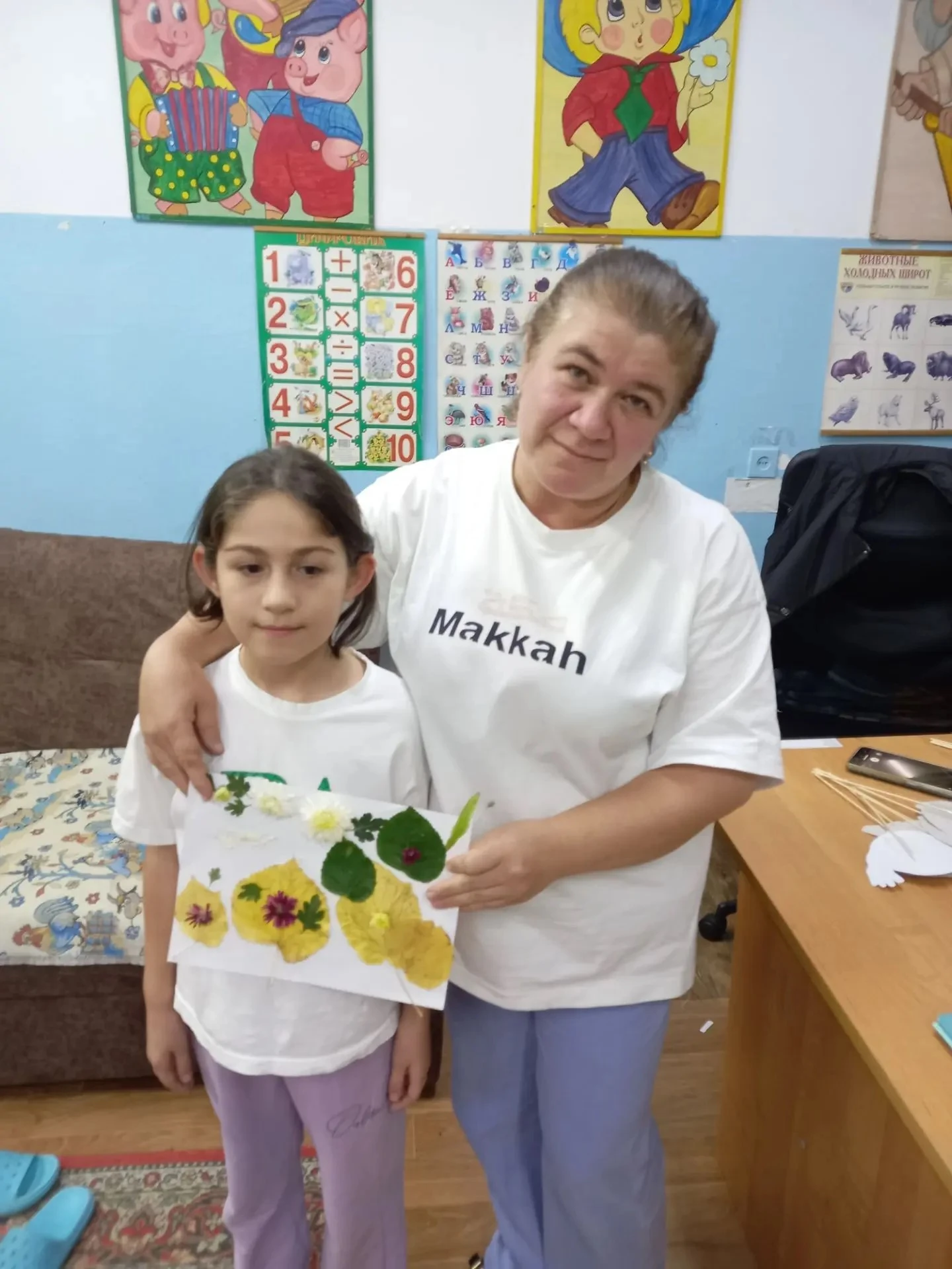 🔹 "Осенний букет"- теплое творческое занятие, где каждый создает свою яркую композицию...