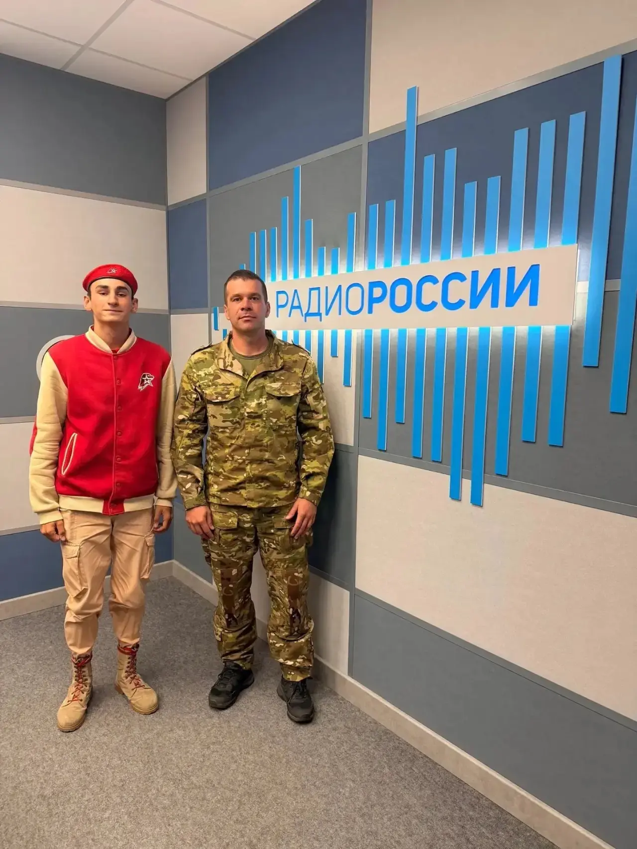 📻Президент МОУ СШ №54 ,Зацепилин Александр - участник радиоэфира на ВГТРК