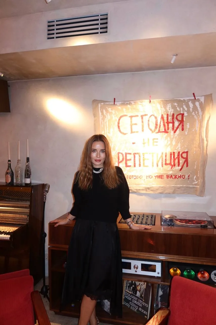 Счастливый театральный выходной случился у меня! Перед походом на спектакль — ужин в ка...