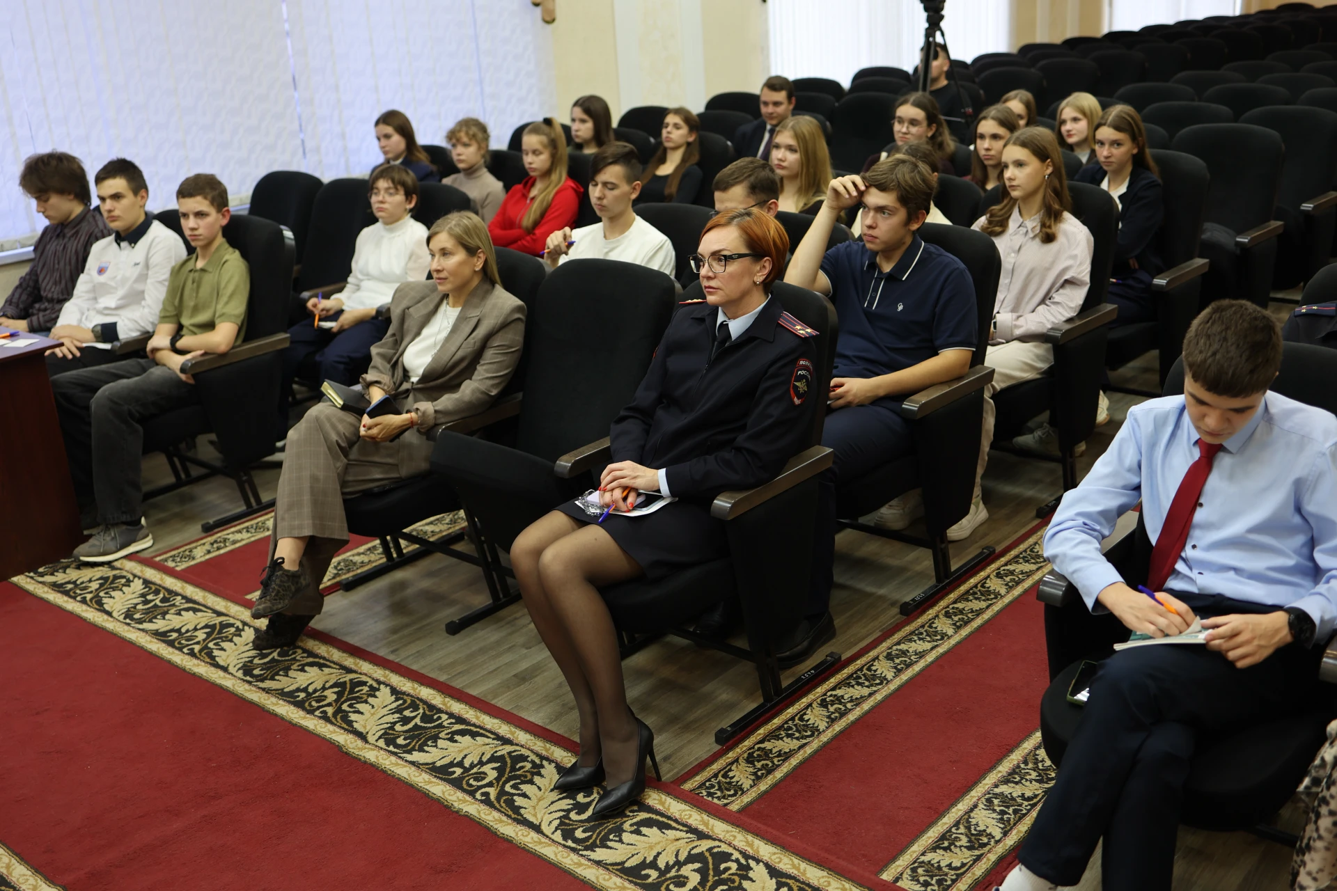 📚Начальник ГУ МВД России по Воронежской области встретился с членами Детского обществе...