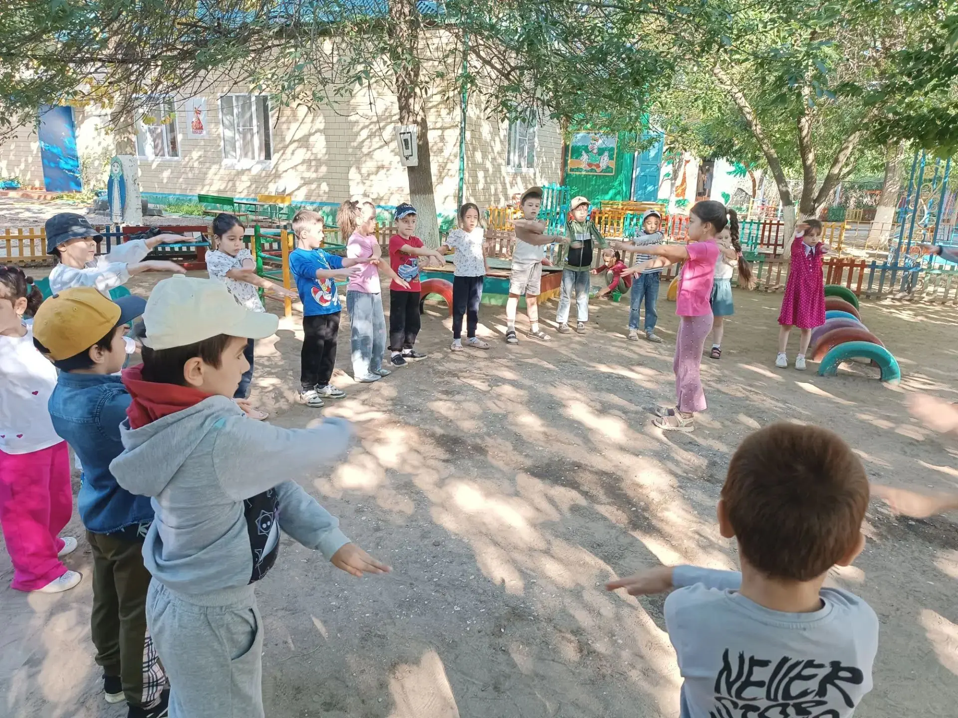☀️ Начинаем утро с зарядки — и поднимаем настроение на целый день! ☀️