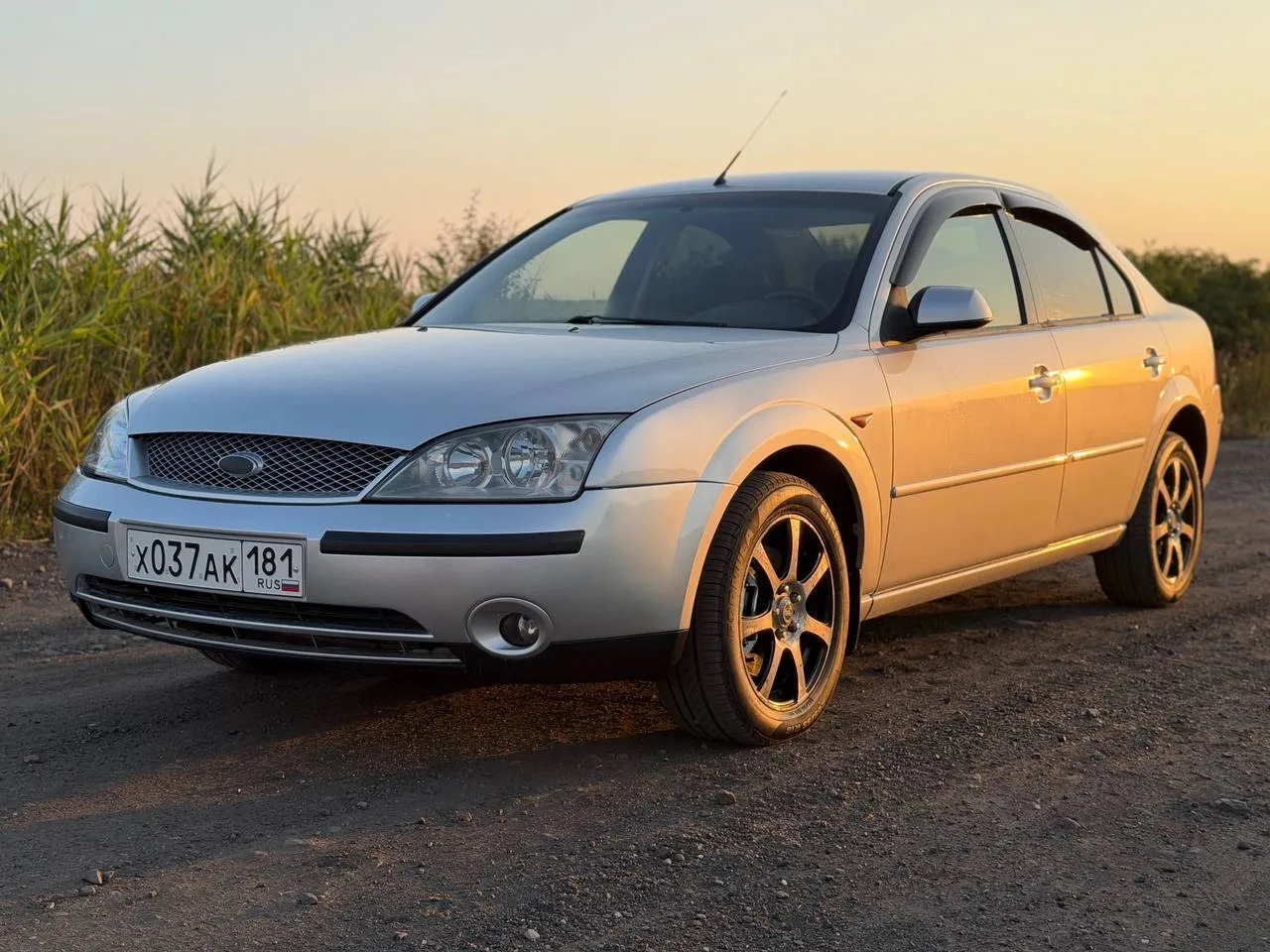 Ford Mondeo  2002 год 2.0 бензин ,авто в отличном  состоянии!От хозяина ,полностью обсл...