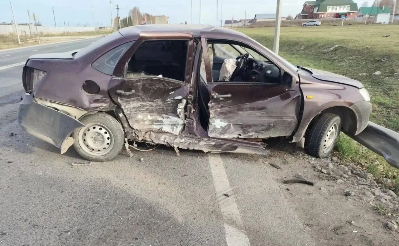 ДТП с двумя легковыми авто произошло утром 15 октября в Советском районе Кировской области