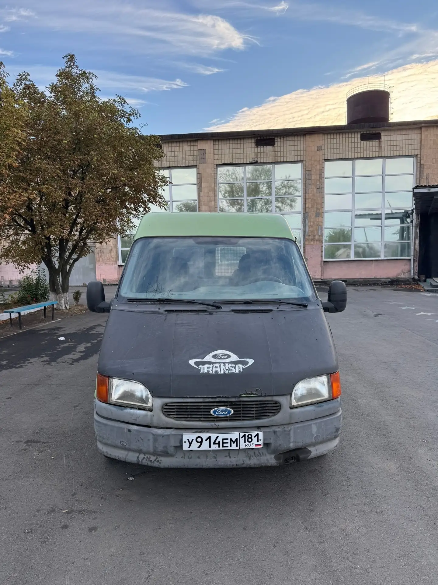 Продам Форд транзит. Двигатель 2.5 дизель. На полном ходу.  Цена 290 т.р торг. г. Сверд...