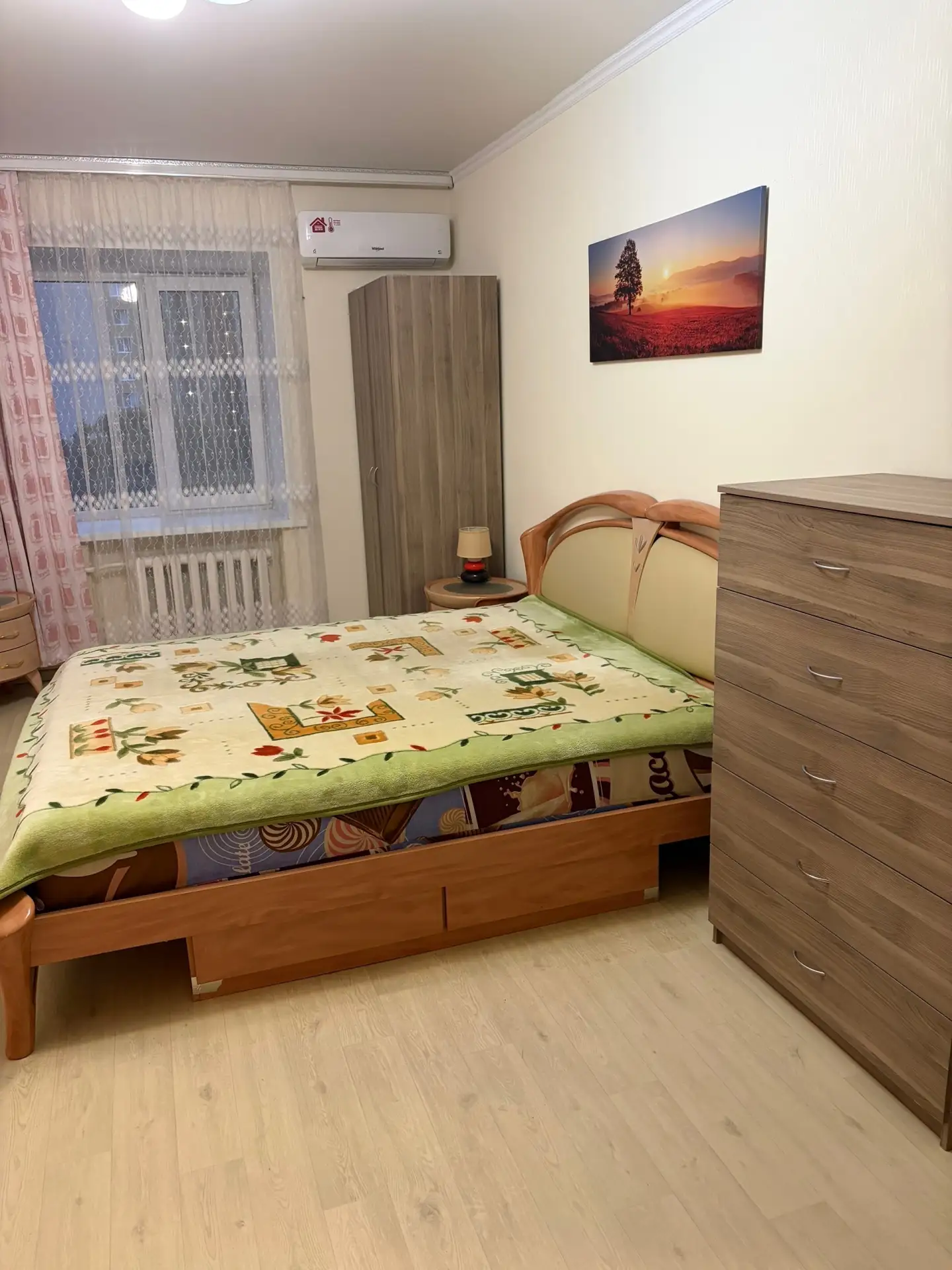 Собственник. Сдаю 1 комн квартиру Мавлютова 44 на длительный срок, только семейной паре...
