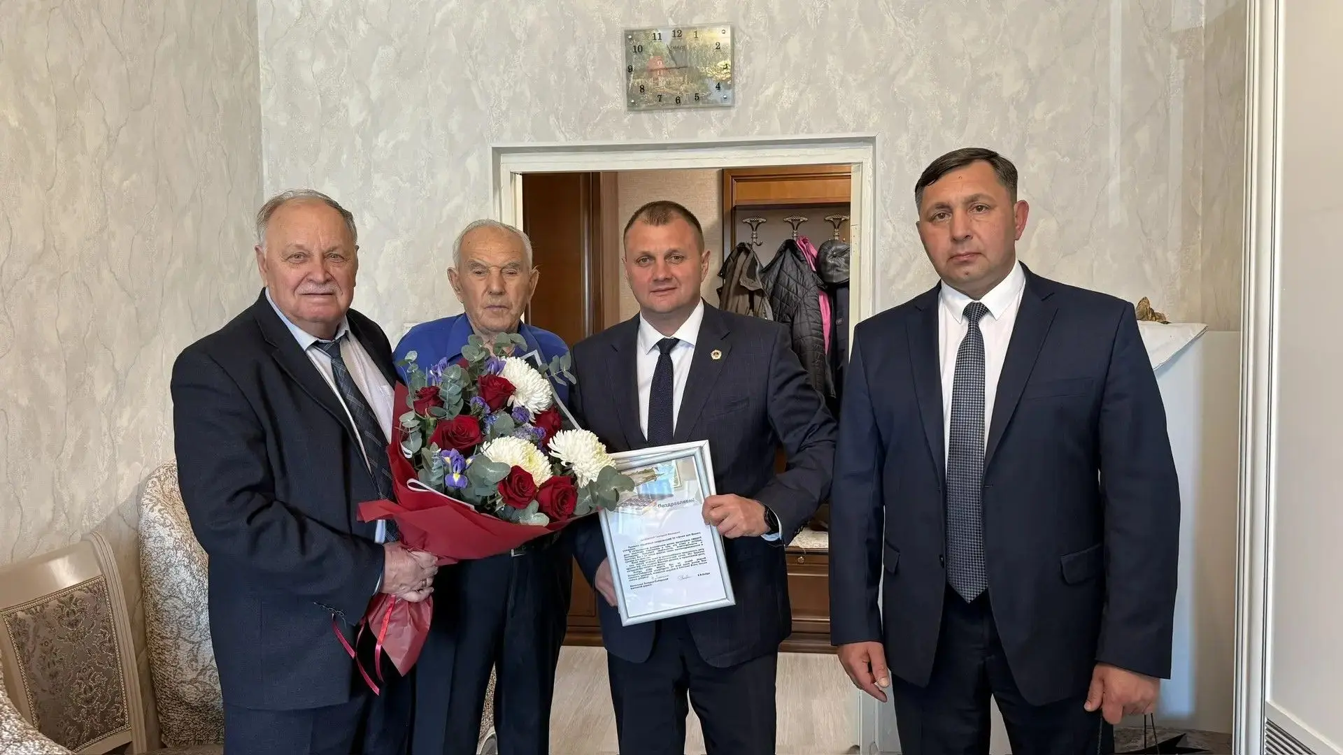 🎖️1 октября в Кемерово руководство Кузбасского региона совместно с Советом ветеранов п...