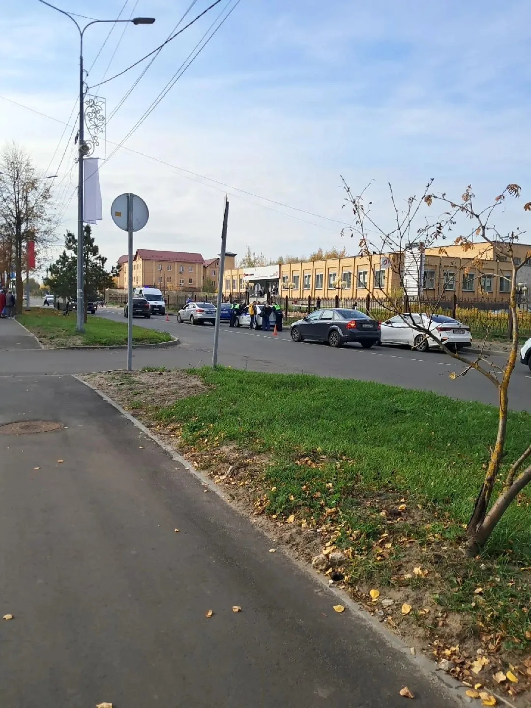 Со слов очевидца аварии, в ДТП на Спортивной двое пострадавших. Один из пострадавших - ...