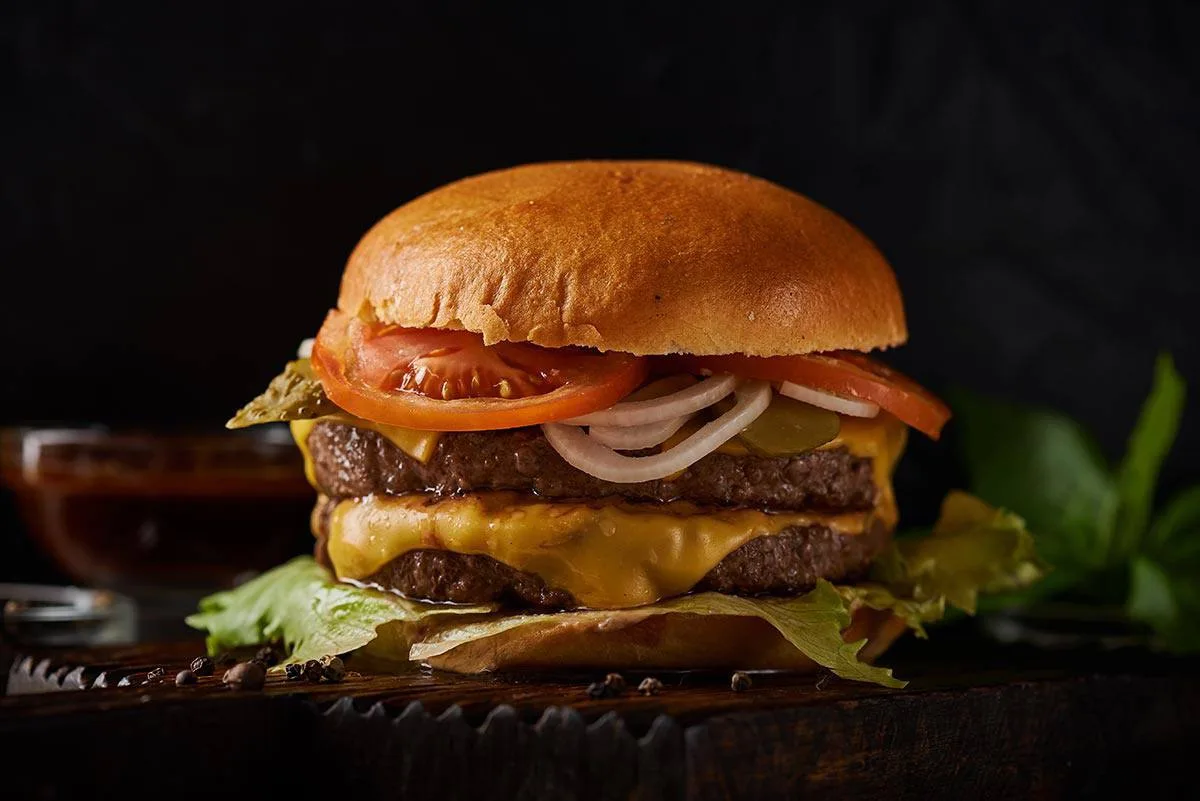 🍔В России появился первый чизбургер со Знаком качества
