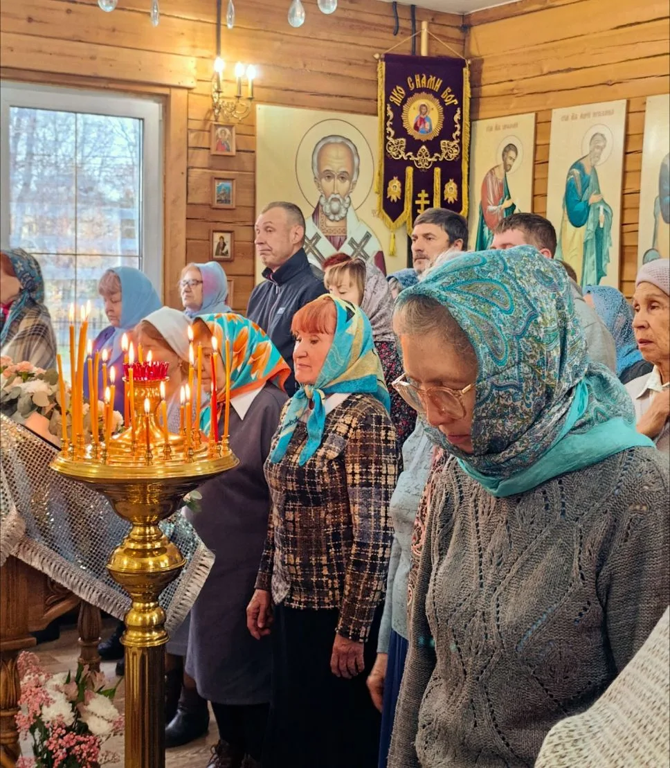 Молитесь Матери Божией.