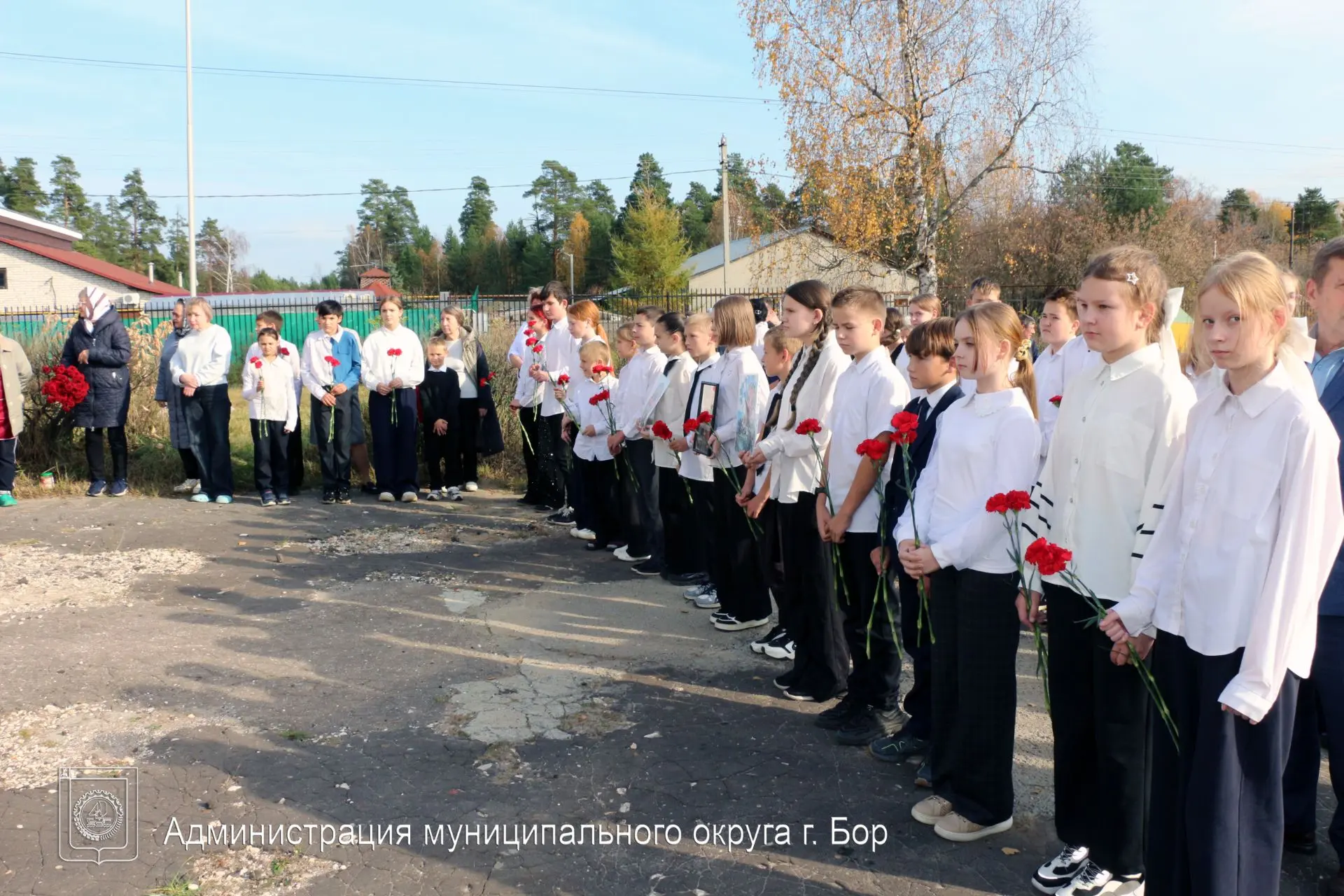 На здании Большеорловской школы была открыта мемориальная доска в честь Алексея Владими...