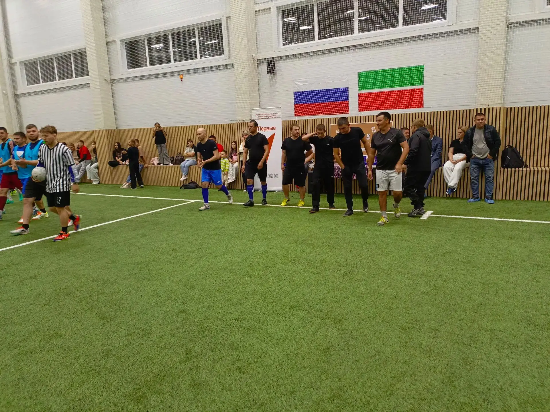 Уважаемые папы! От лица всей школы и педагогического коллектива выражаем вам искреннюю ...
