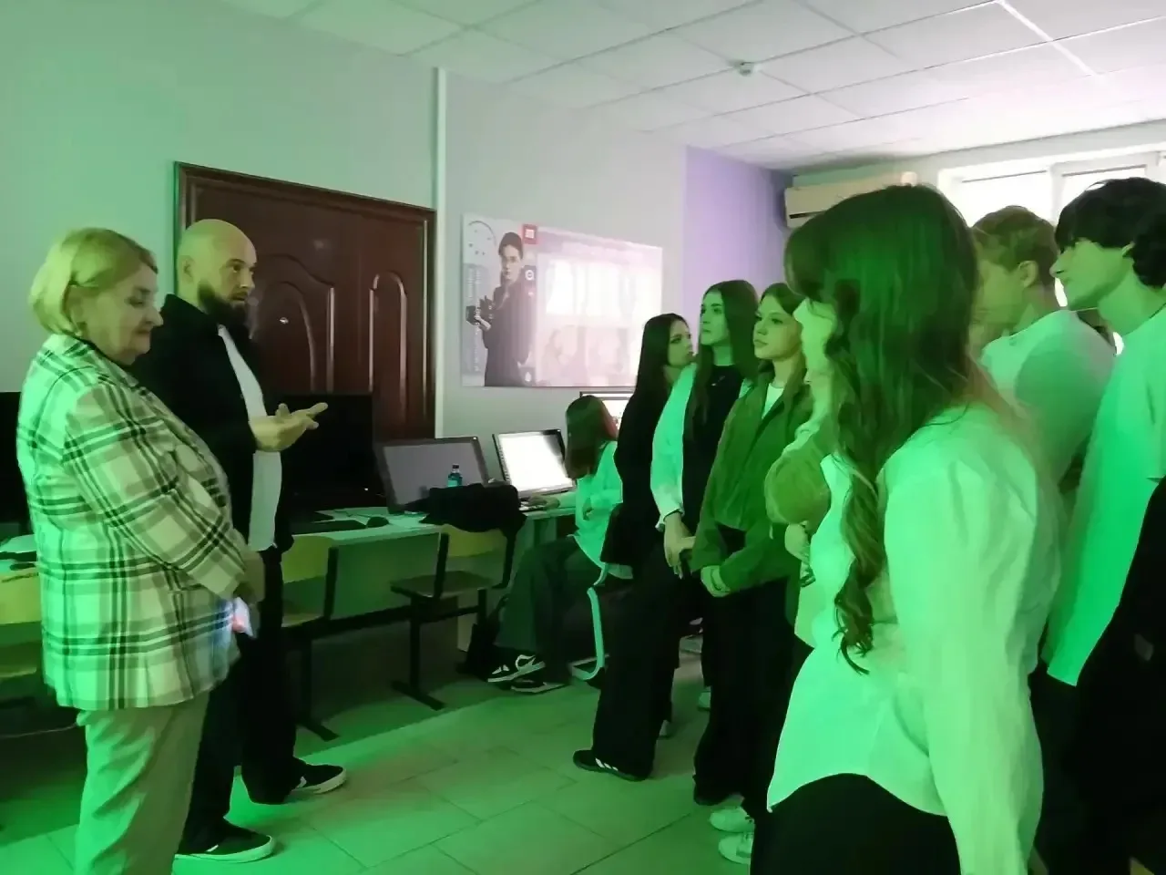 В рамках проекта «Билет в будущее» наши девятиклассники из 9 «Г» сменили привычные школ...