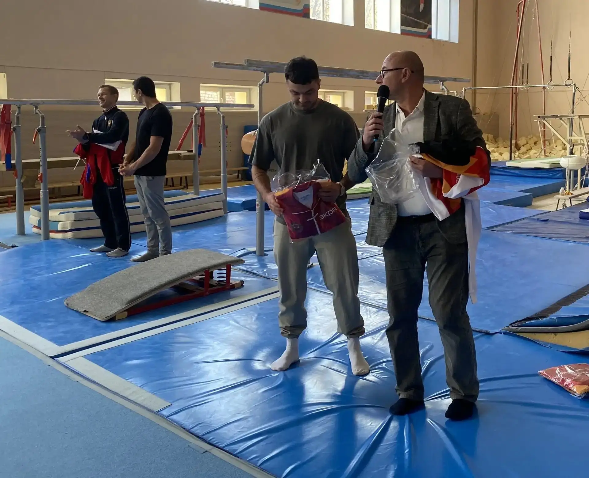 Федерация спортивной гимнастики Чувашской Республики продолжает экипировку тренеров‑пре...