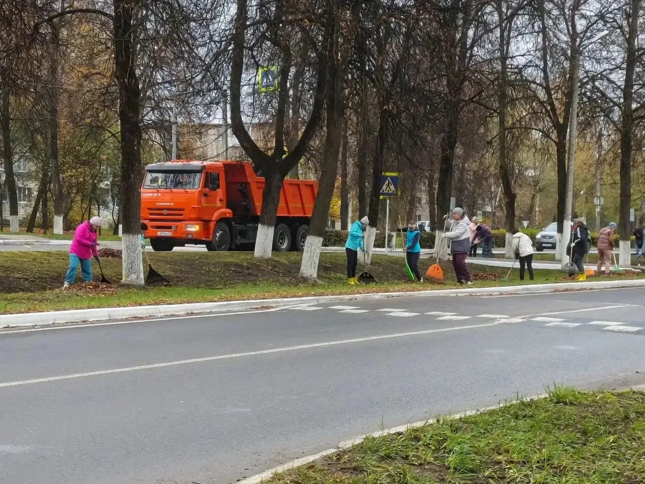 🍂 Осенняя уборка в  Кирове идёт полным ходом! 🍂