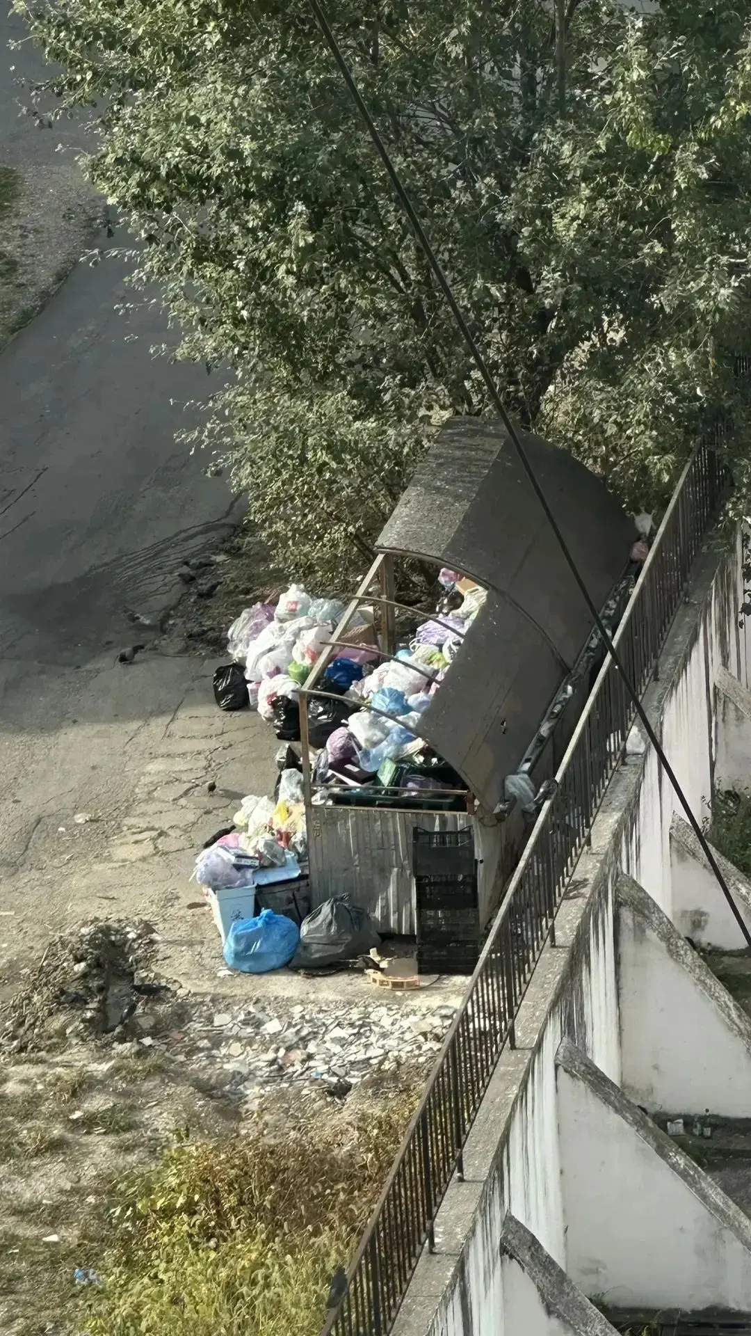 Жители Блиново не понимают, почему машина Крайжилкомресурса забыла к ним путь