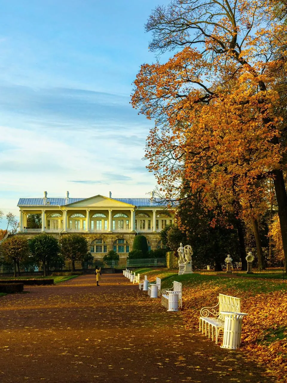 🍂Сказочная осенняя атмосфера царит в Екатерининском парке.