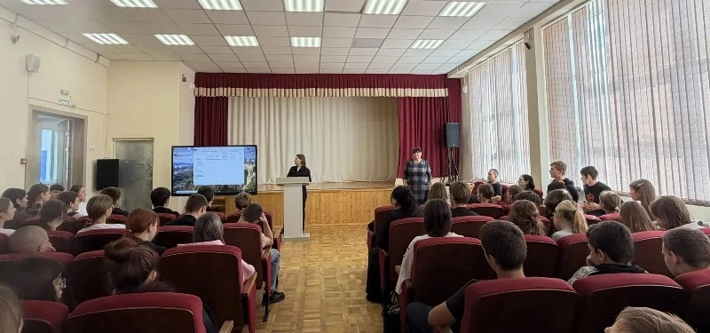 🏫В Майкопском районе инспекторы по делам несовершеннолетних предупредили школьников о ...