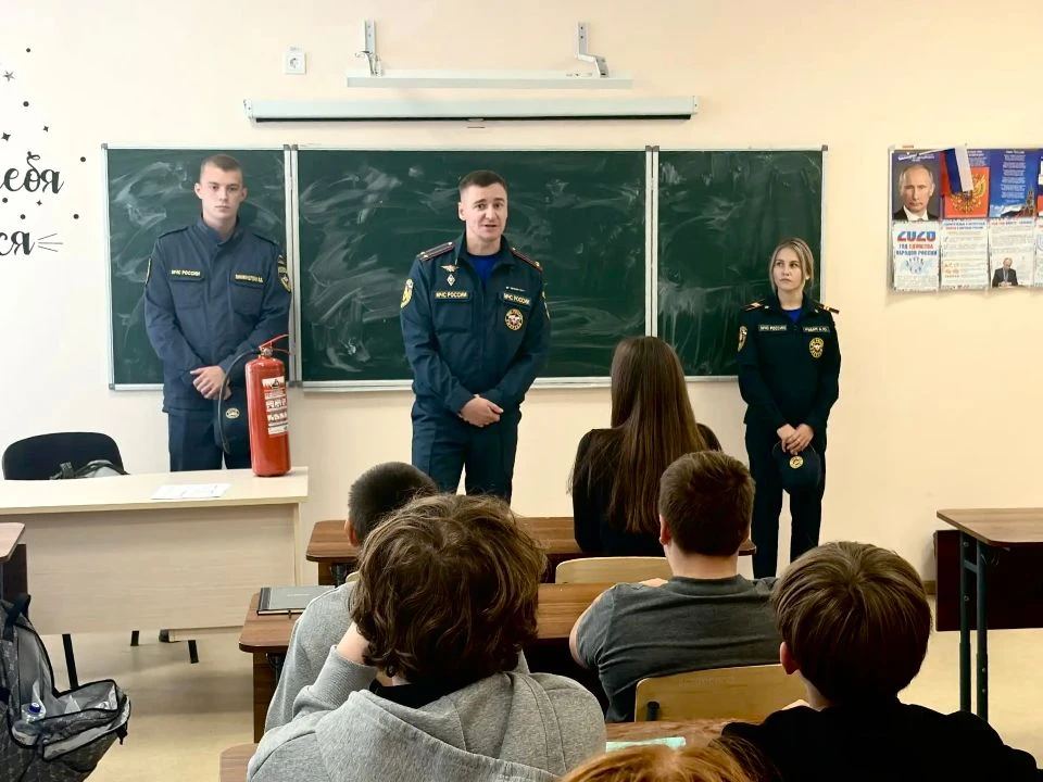 Азы гражданской обороны в школе