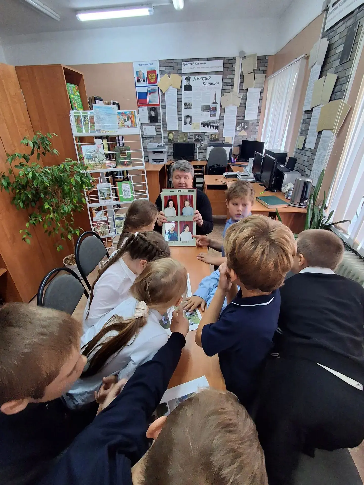 🏫 Наша школа – это не просто здание с классами и учителями. Это место, где каждый день...