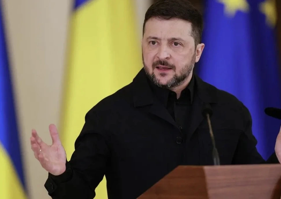 Зеленский будет защищать права ЛГБТ*-сообщества на государственном уровне ради вступлен...