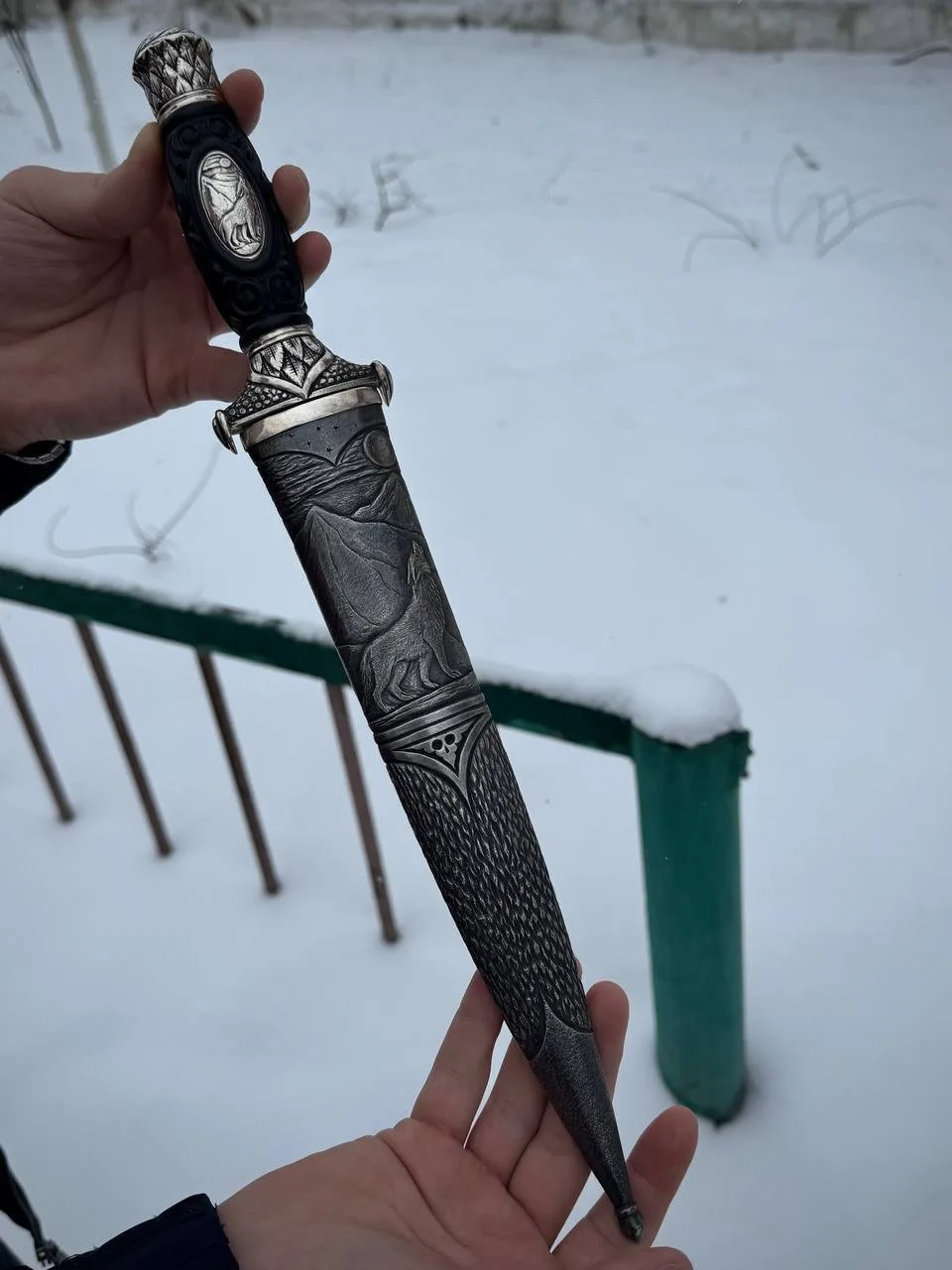 Кинжал «Вой волка»