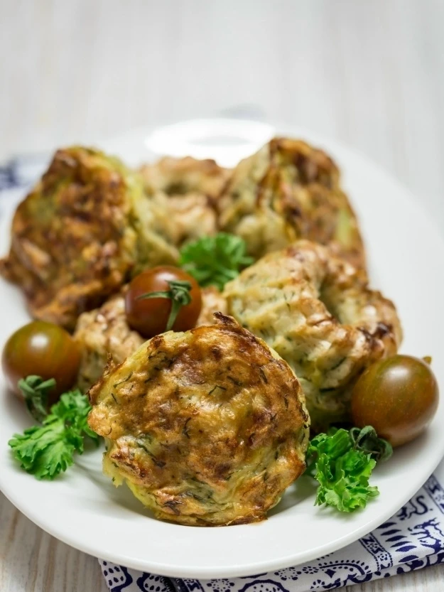 РЫБНЫЕ КОТЛЕТЫ С КАБАЧКОМ В ДУХОВКЕ