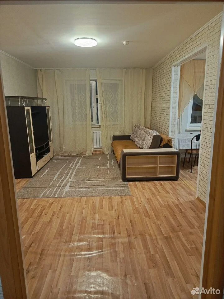 Сдам без посредников: 1-комнатная квартира, 42м²