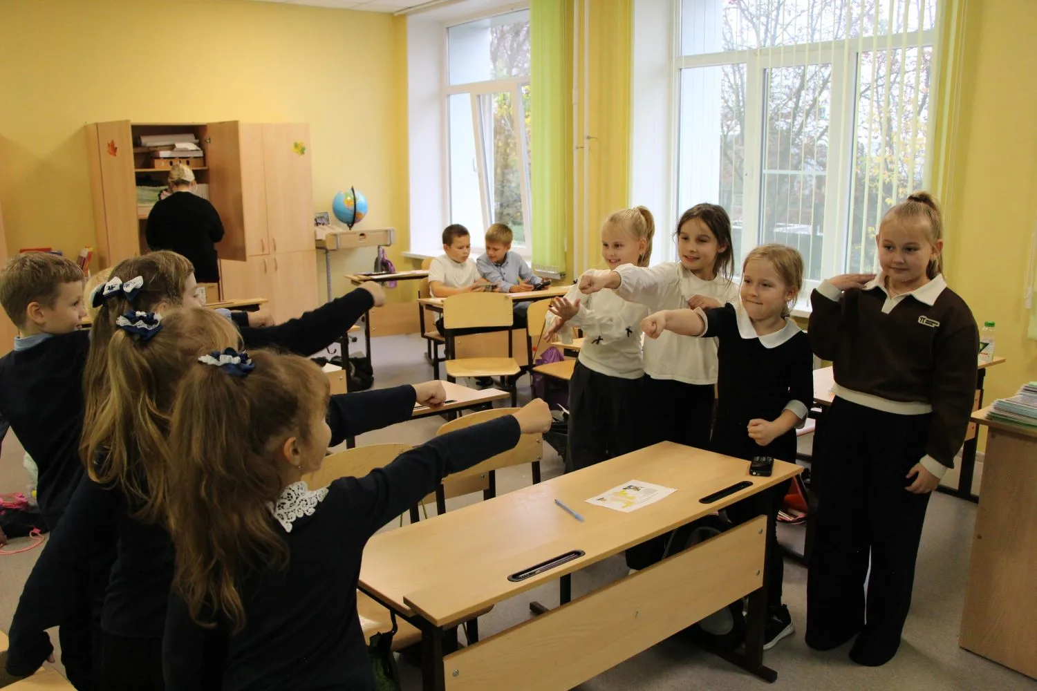 📸 Специалисты Центра культуры и досуга предложили ребятам вспомнить любимые сказки и п...