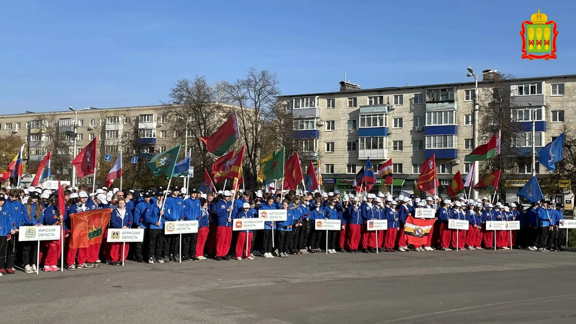 Участники Туристского слёта учащихся Союзного государства возложили цветы к Мемориалу в...