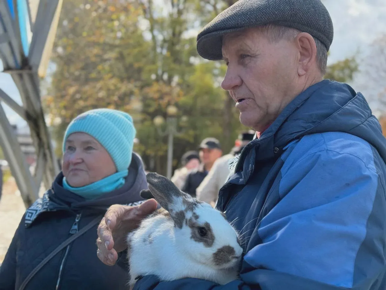 Активисты старшего поколения собрались в парке