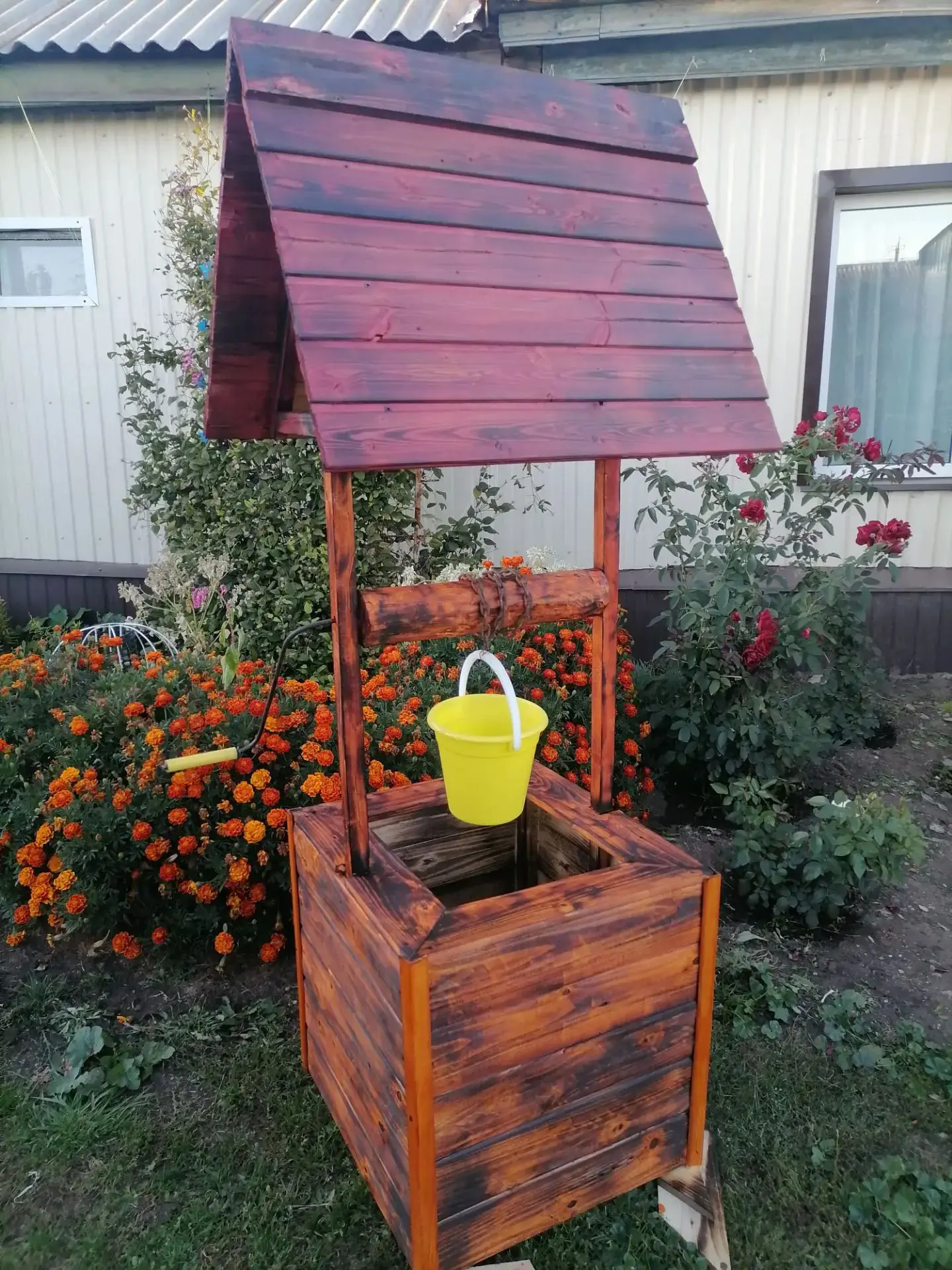 Продам декоративный колодец.тел.89123484024