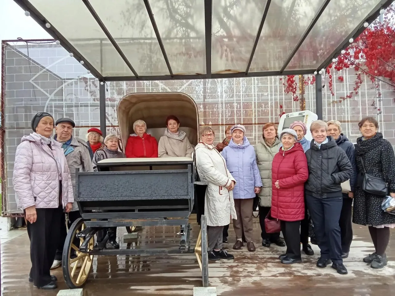 🌷 Участники клуба «Активное долголетие» побывали на выставке «Боги и люди: От мифа к и...
