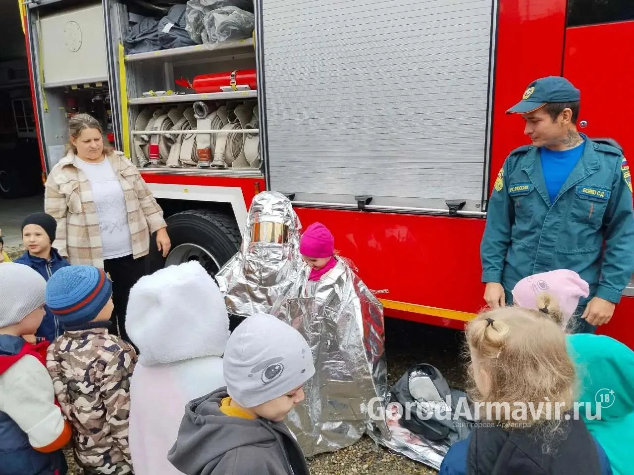 В Армавире активисты первичного отделения МАДОУ№12 посетили пожарную часть