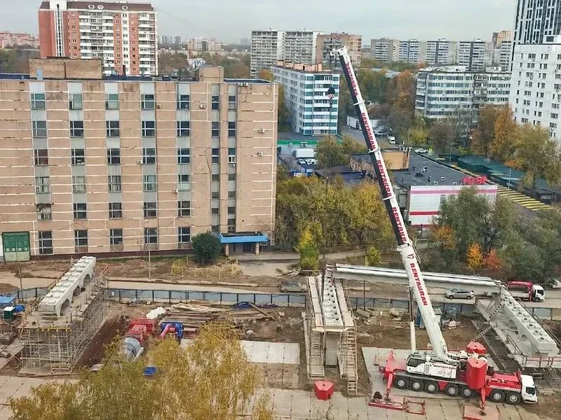 🚜 На Малыгинском путепроводе укладывают первый пролёт