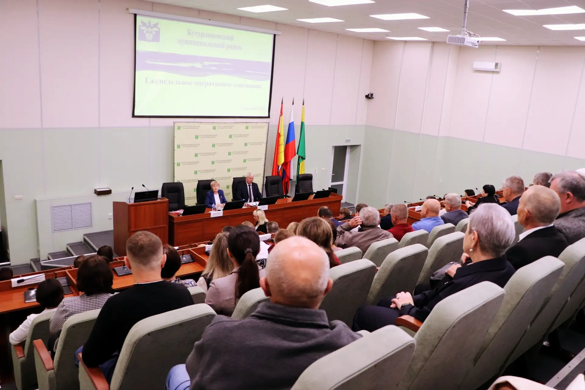 ✅ Сегодня, 12 октября, глава Бутурлиновского района Александр Головков провёл еженедель...