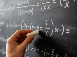 Магия чисел в кубе: Искусство укрощения математических степеней с улыбкой и без паники