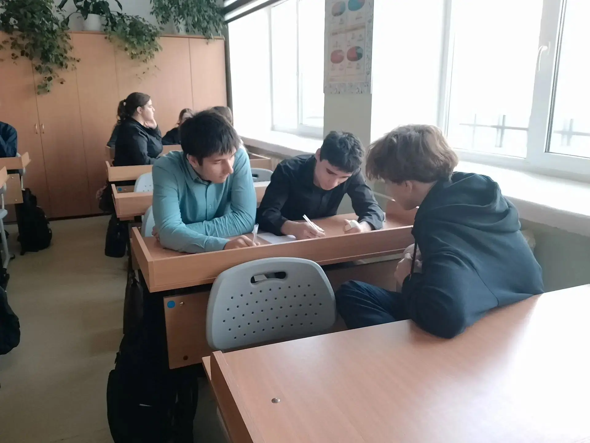 Сегодня , 15 октября, в рамках недели естественных наук прошёл химический турнир среди ...