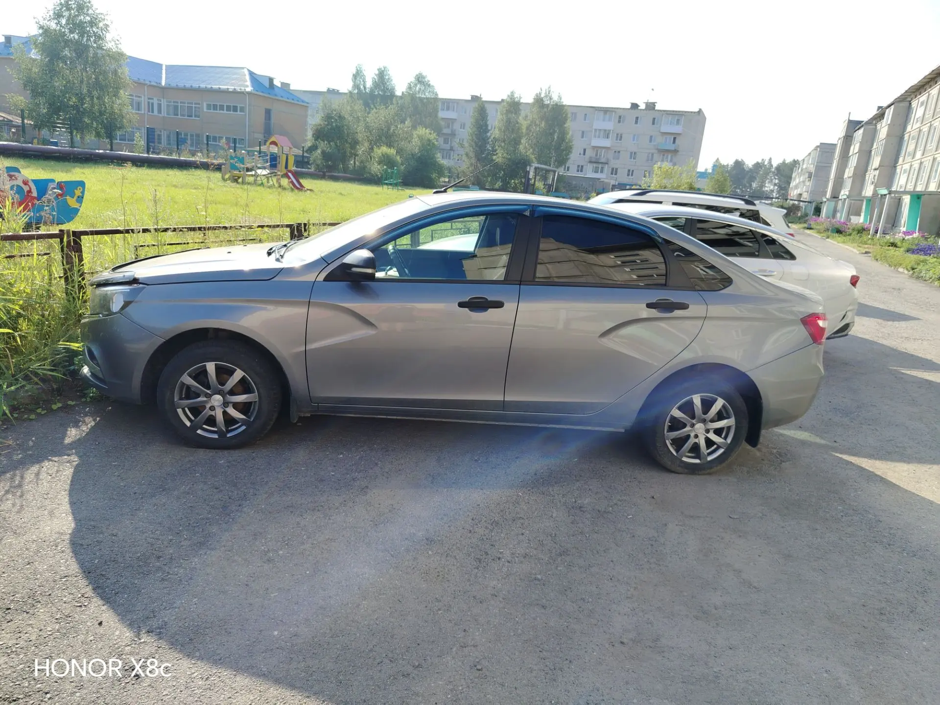 Продается автомобиль Лада Веста 2017 гв. Ремонт и обслуживание проводилось своевременно...